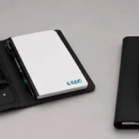 Agenda con portacel y cargador inalambrico