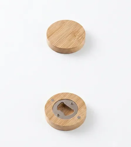 Posavasos de bambú con abridor