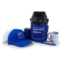 Kit Verano Con Seguridad :
Termo c/Guampa forrado en cuero + Kepis + Taza + Cinta Porta Gafete